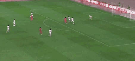 河内1.5分彩：友谊赛：U19国青1-0越南，王钰栋贴地斩，泰山小将连失必进球