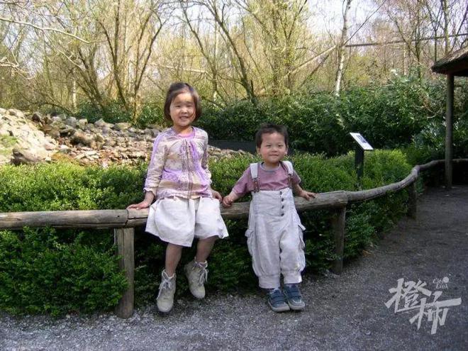 门徒平台官方：女孩被弃34年寻亲：随身信纸提醒“不信迷信，注意卫生”，生父母或是有文化的人